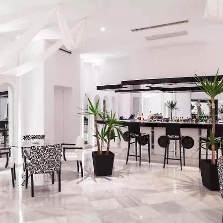 Albayzin Del Mar Hotel 4*